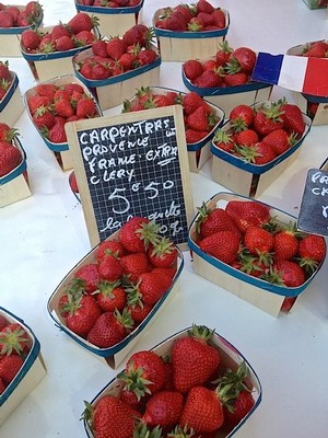 Almond Butter Cake with Fresh Strawberries